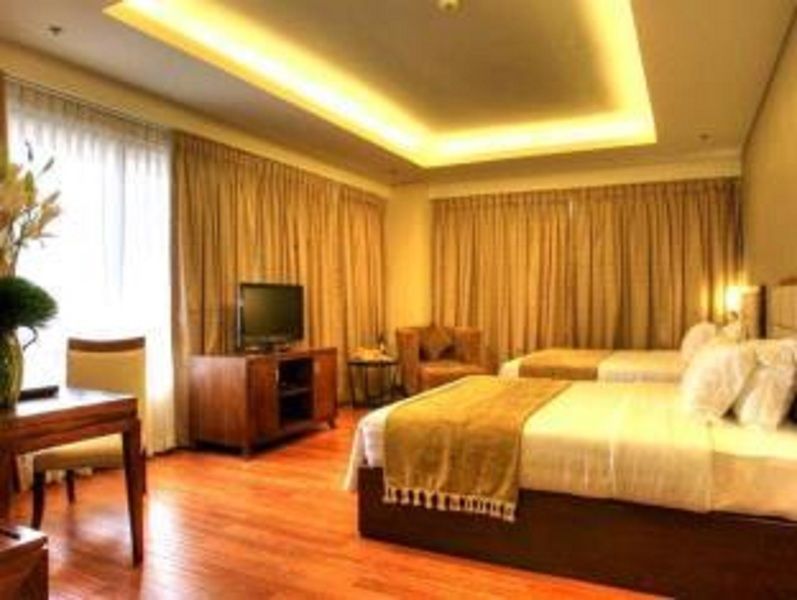 Armada 4*